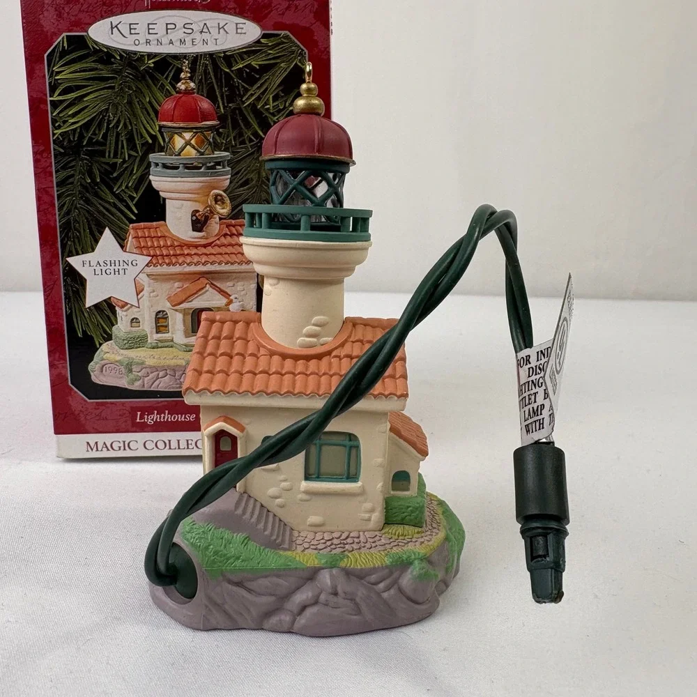 Hallmark‎ Keepsake Ornament Lighthouse Greetings # 2 1998 Magic Flashing Light